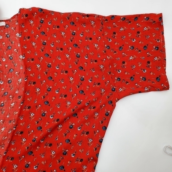 Dreamers Red Floral Tie Front Kimono Style Lightweight Cardigan - Picture 4 of 8